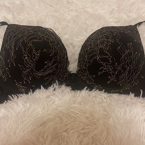 Victoria’s Secret Very Sexy Bombshell Add-2-Cups Push-Up Bra. Size 32A